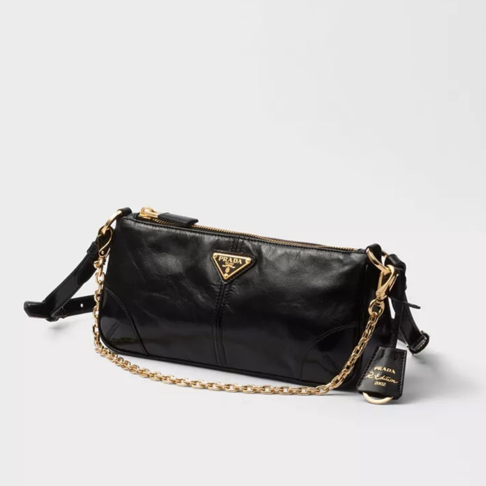 Prada Re-Edition 2002 medium leather shoulder bag